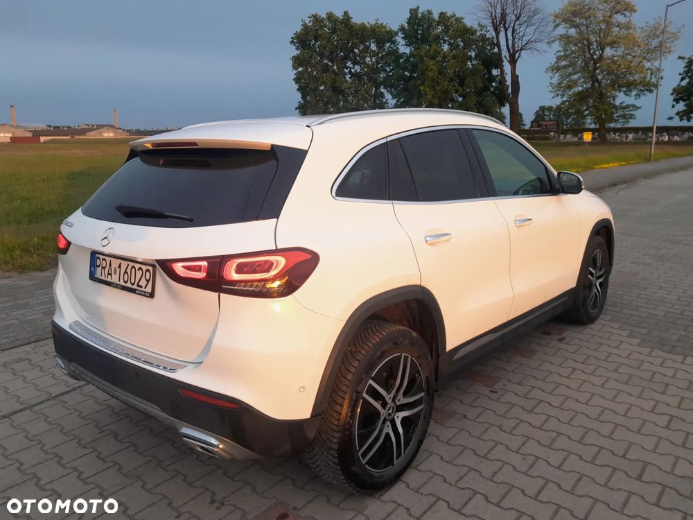 Mercedes-Benz GLA 200 d - 7