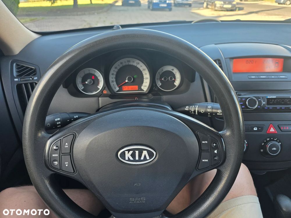 Kia Ceed - 5