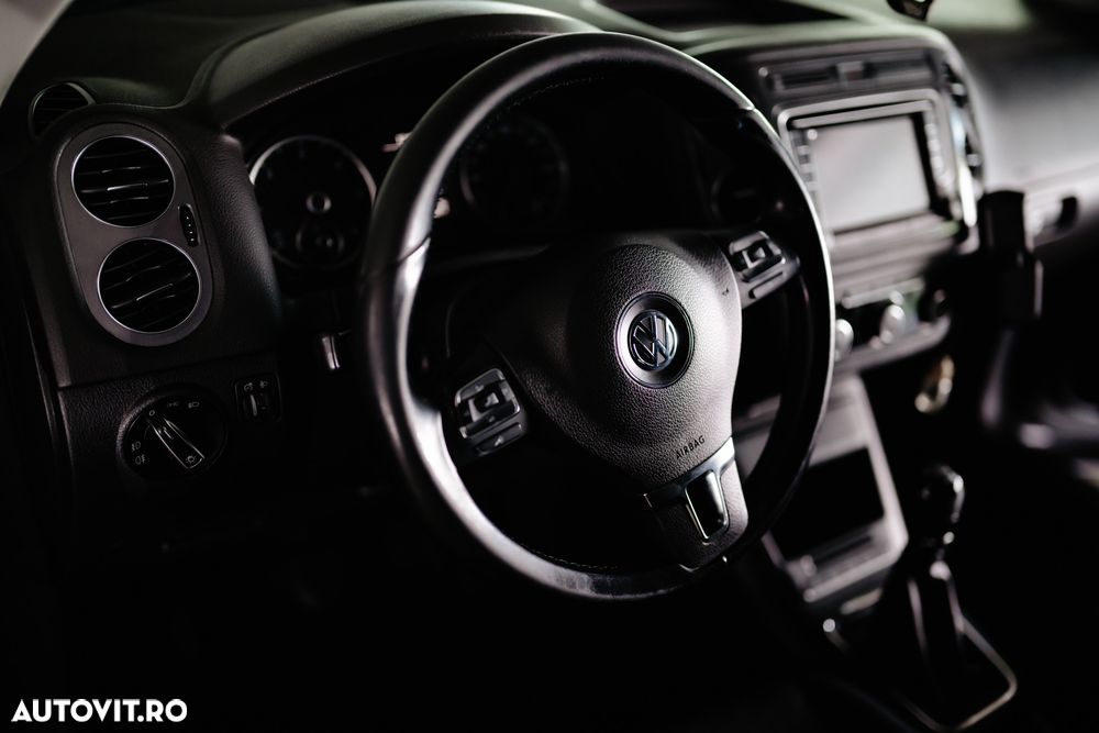 Volkswagen Tiguan 2.0 TDI 4Motion Track & Field - 26