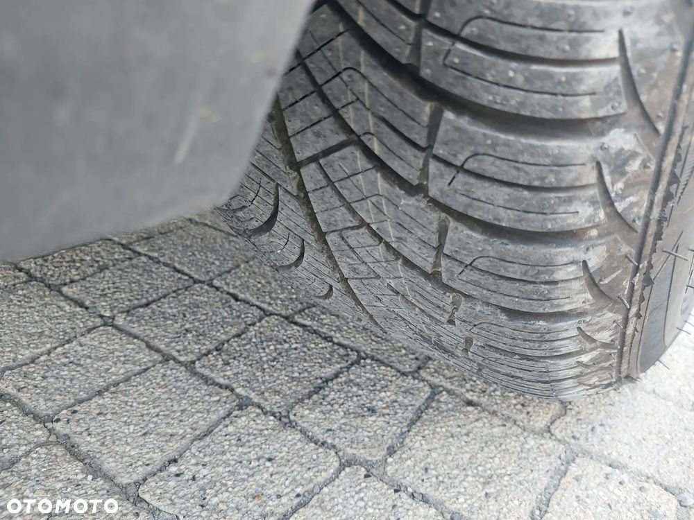 Citroën C4 Picasso - 25