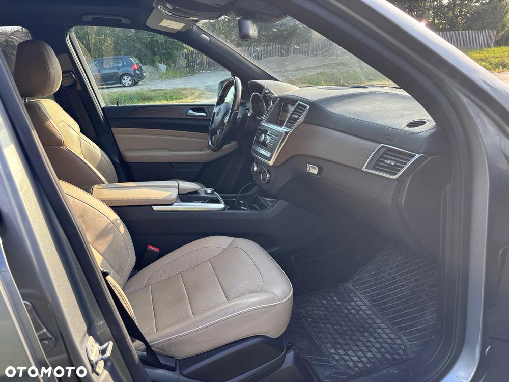 Mercedes-Benz ML 350 BlueTEC 4-Matic - 28