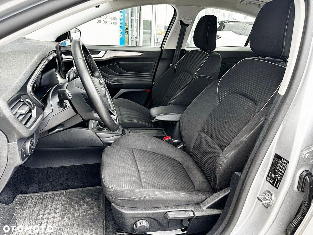 Ford Focus 1.0 EcoBoost Titanium - 12