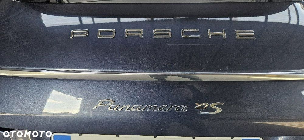 Porsche Panamera - 24