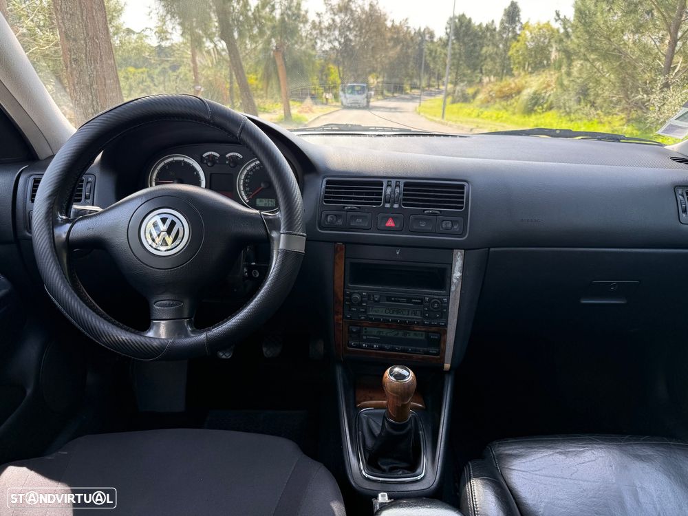 VW Bora 1.9 TDi Highline - 20