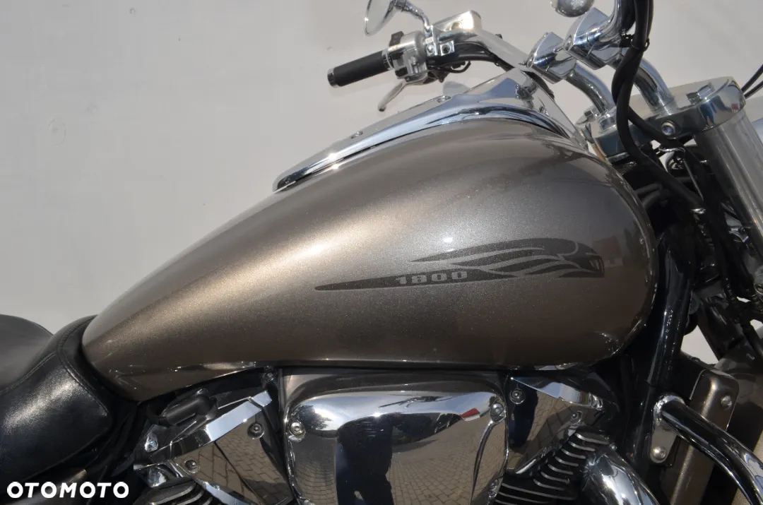 Honda VTX - 33