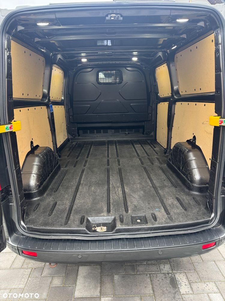 Ford Transit Custom Sport - 12