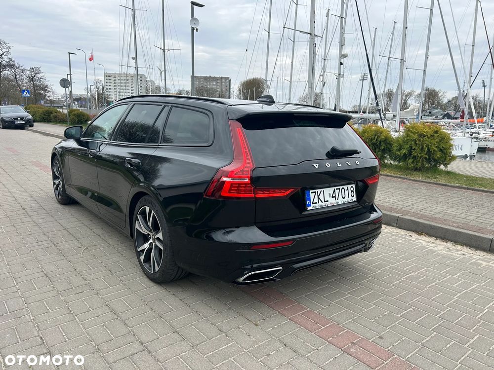 Volvo V60 B4 D R-Design - 4
