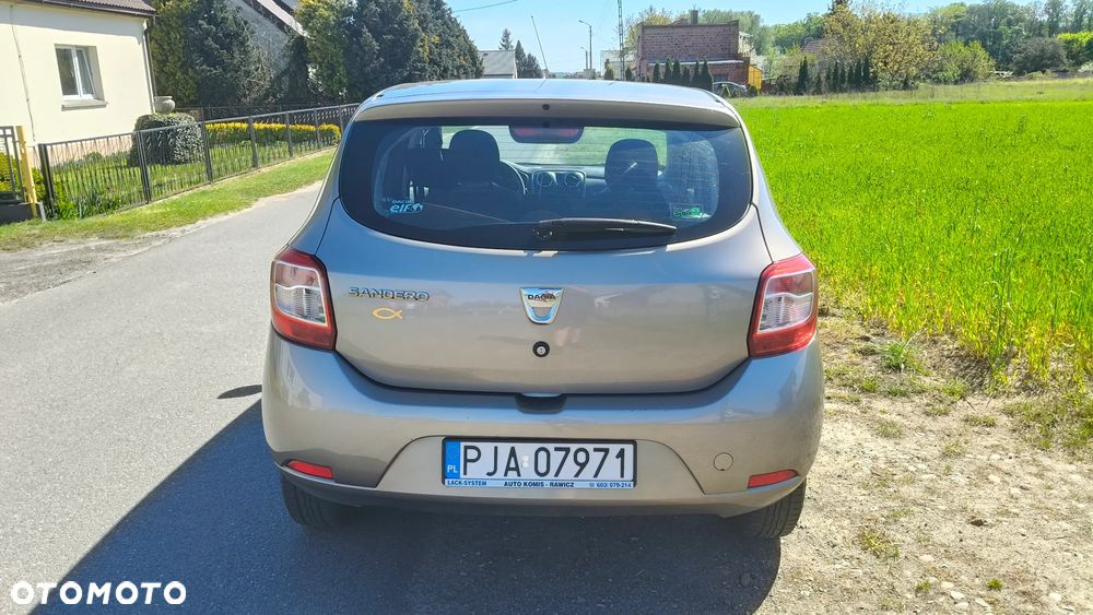 Dacia Sandero - 4