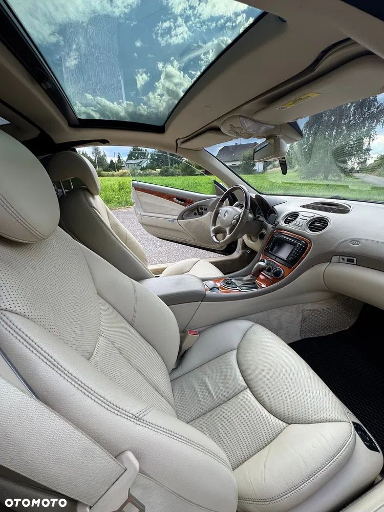 Mercedes-Benz SL 350 - 37