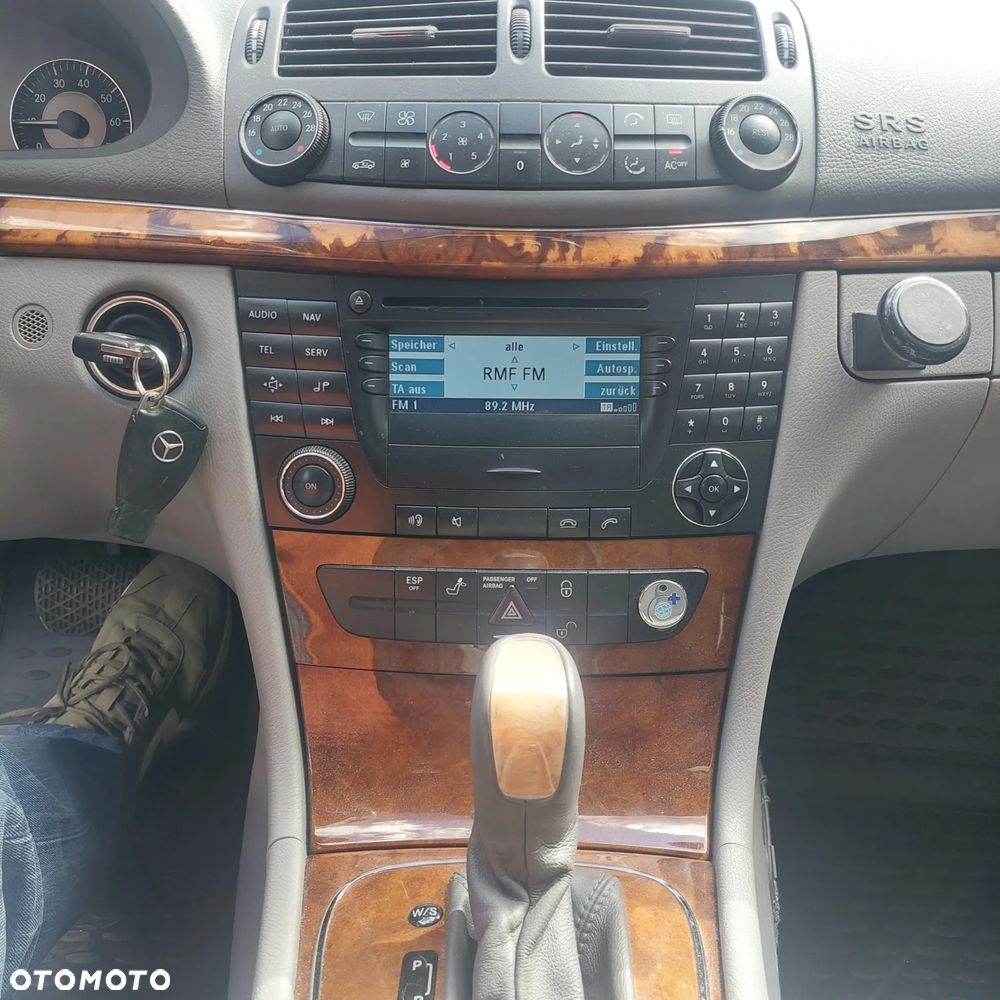 Mercedes-Benz Klasa E - 7