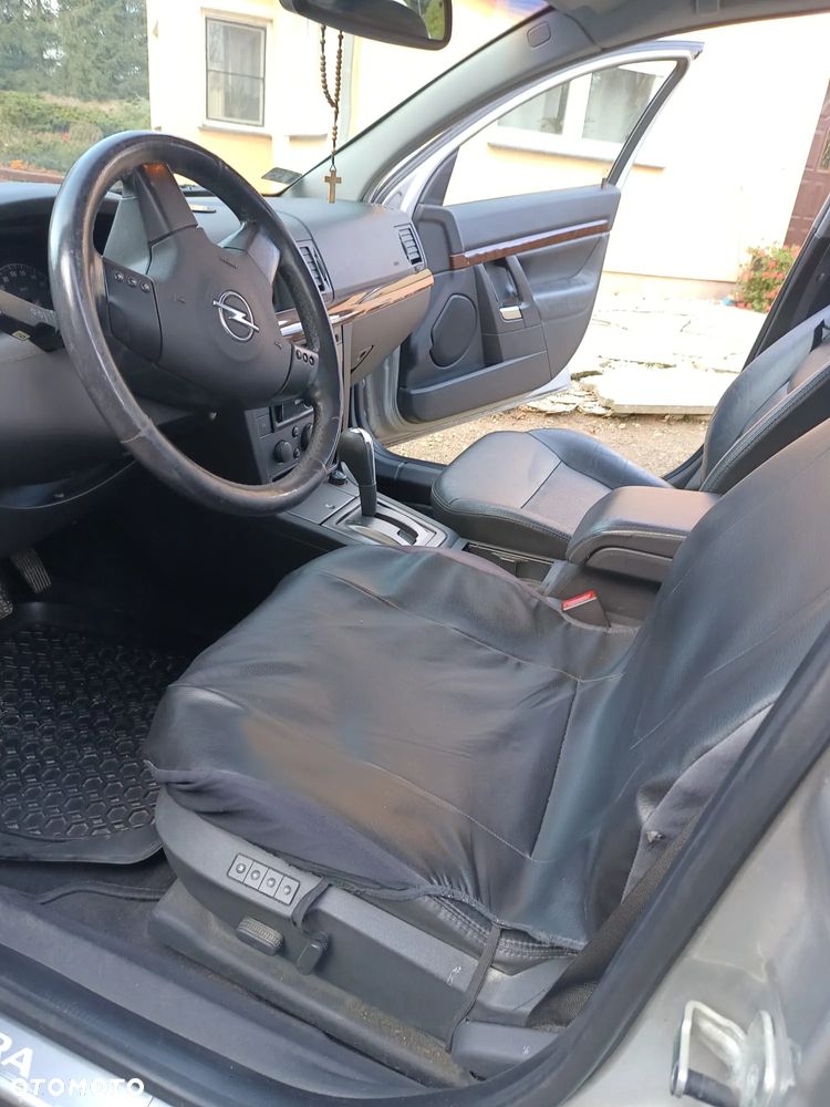 Opel Vectra GTS 2.2 DTI ActiveSelect - 8