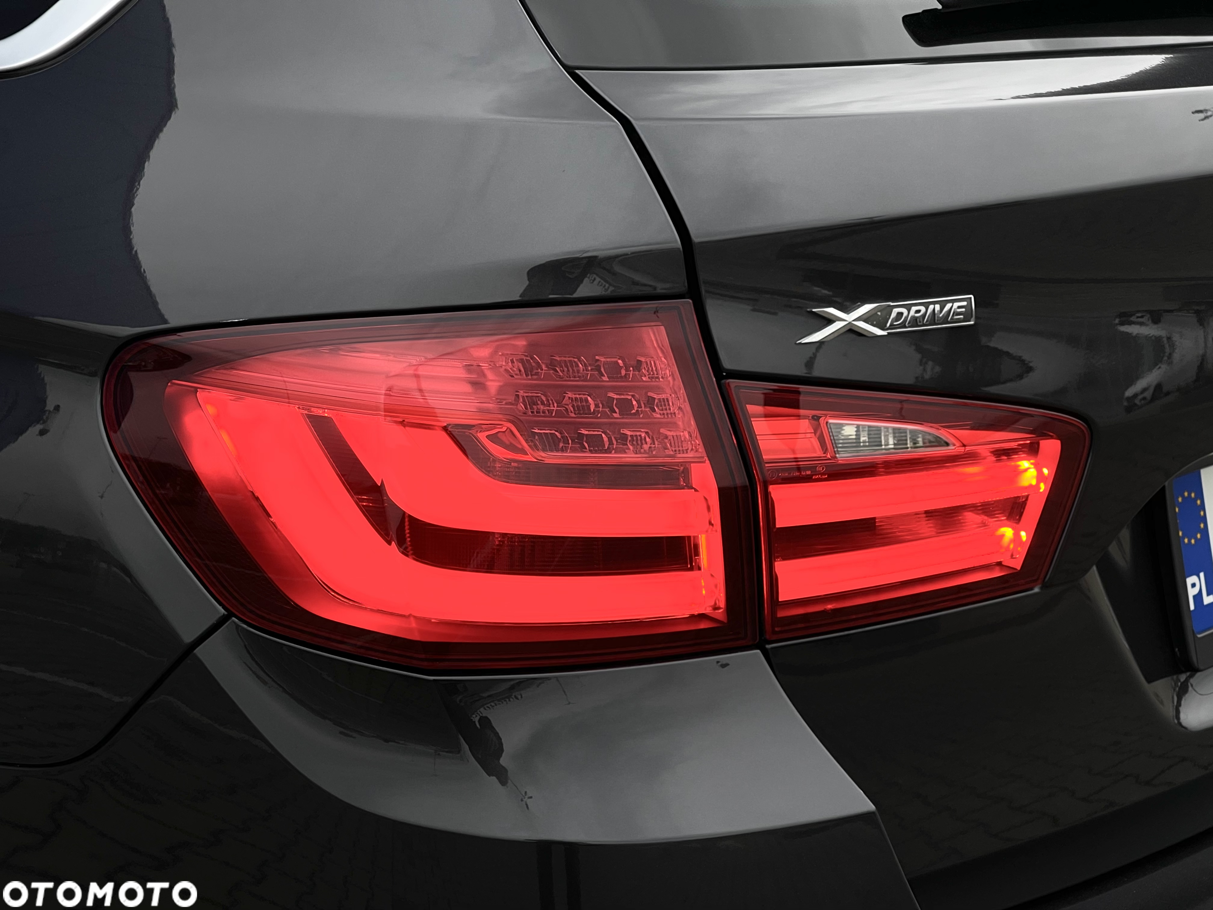 BMW Seria 5 530d xDrive Touring - 9