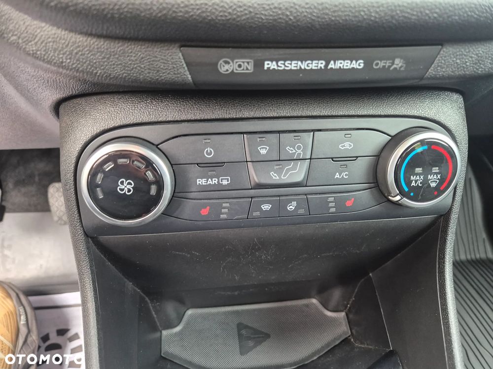 Ford Fiesta 1.1 Trend - 17