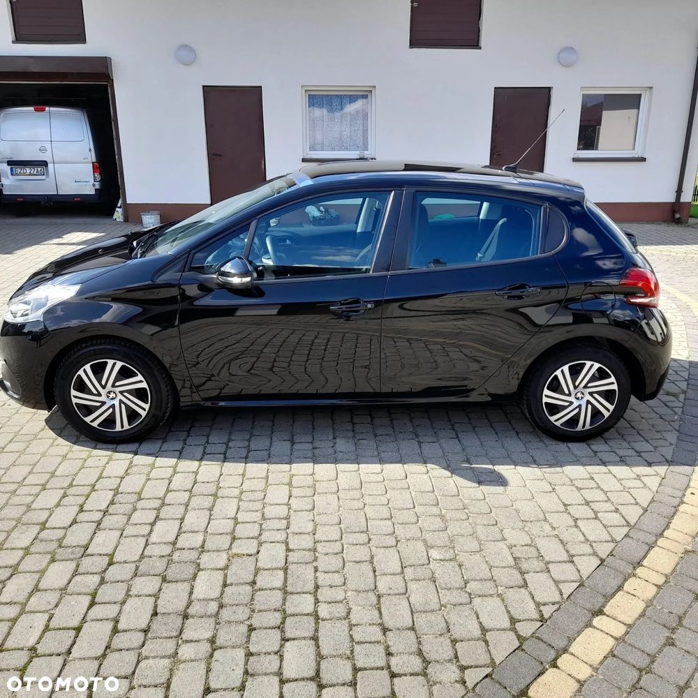 Peugeot 208 - 7