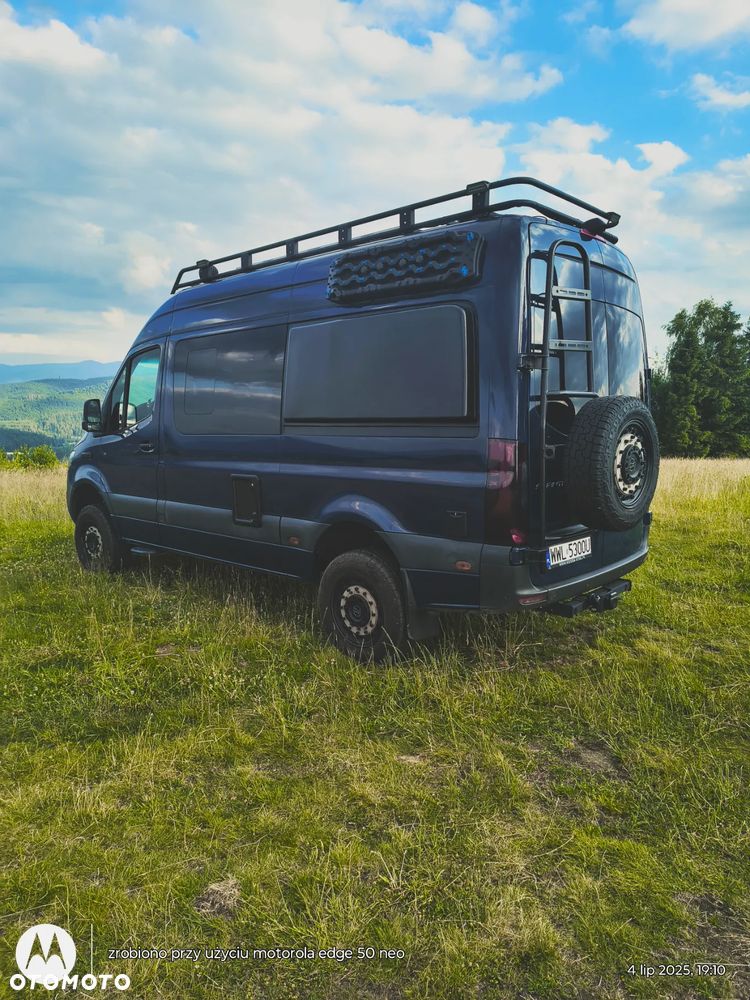Mercedes-Benz Sprinter - 15