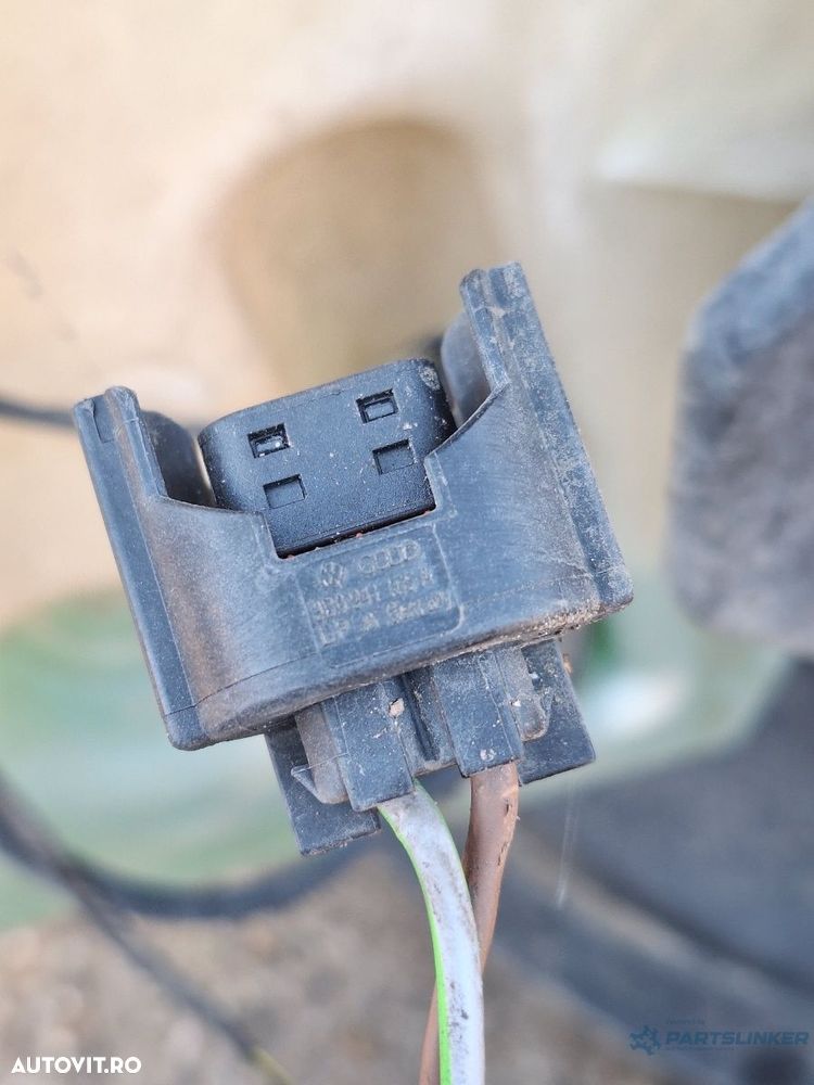 Mufa Conector proiector SKODA OCTAVIA 1Z3 2004 - 2013 1.9 TDI BJB, BKC, BLS, BXE - 4