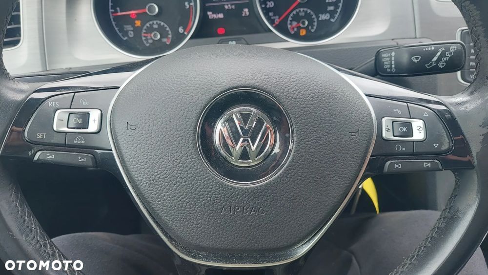 Volkswagen Golf 1.6 TDI BlueMotion Technology Allstar - 11