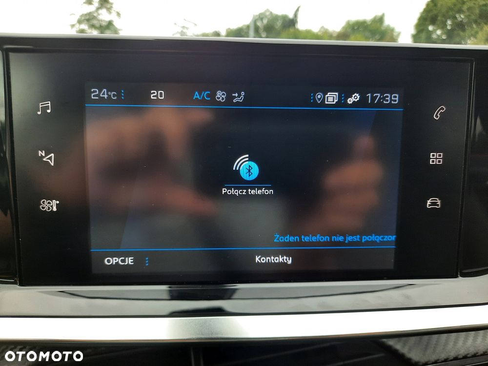 Peugeot 2008 1.2 Pure Tech GPF Allure S&S EAT6 - 33