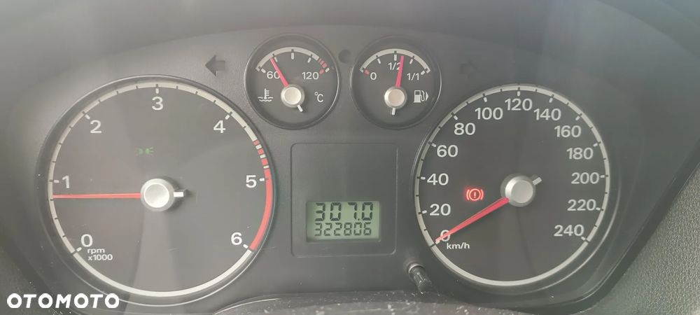 Ford Focus 1.6 TDCi Trend + - 13