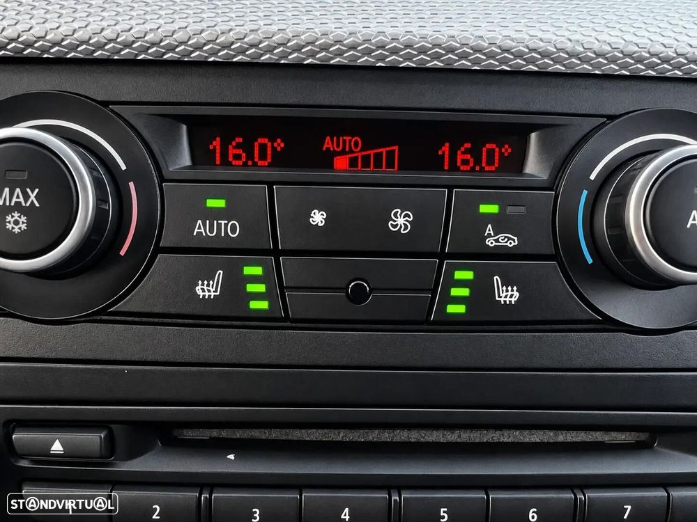 BMW 118 d Pack M - 9