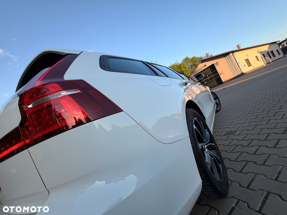 Volvo V60 T4 Geartronic Momentum Pro - 13