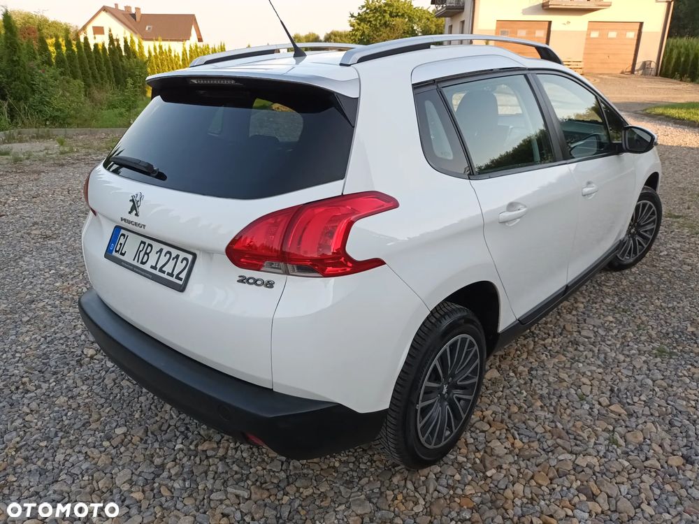 Peugeot 2008 1.2 VTi Allure - 6