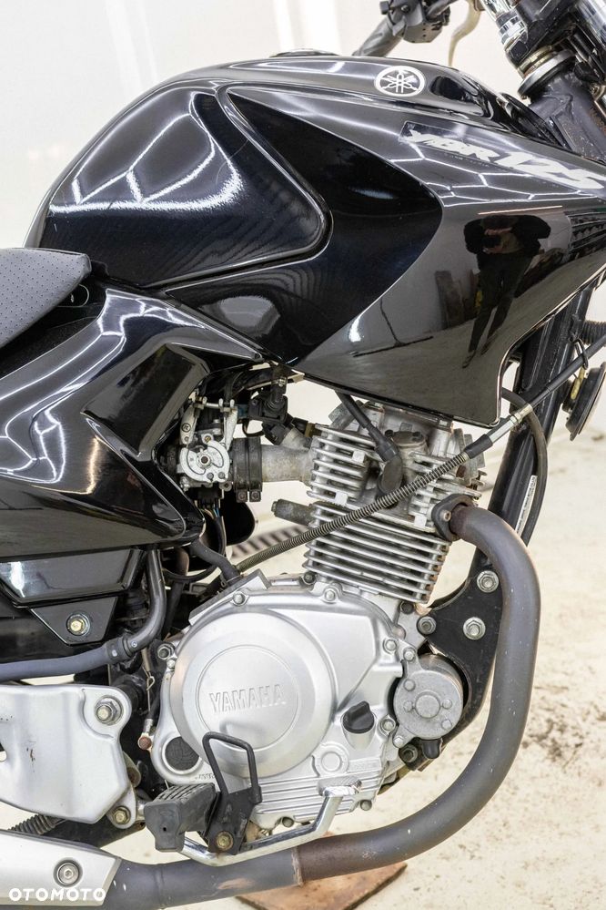 Yamaha YBR - 12
