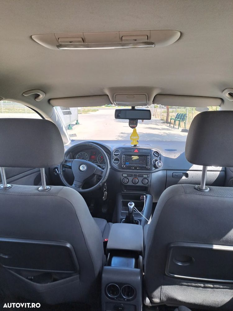 Volkswagen Golf 1.6 FSI Comfortline - 8