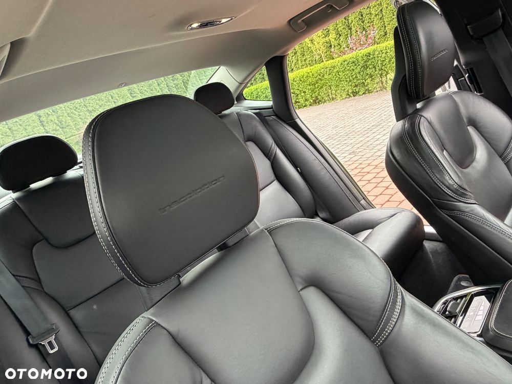 Volvo S90 D5 AWD Geartronic Inscription - 29