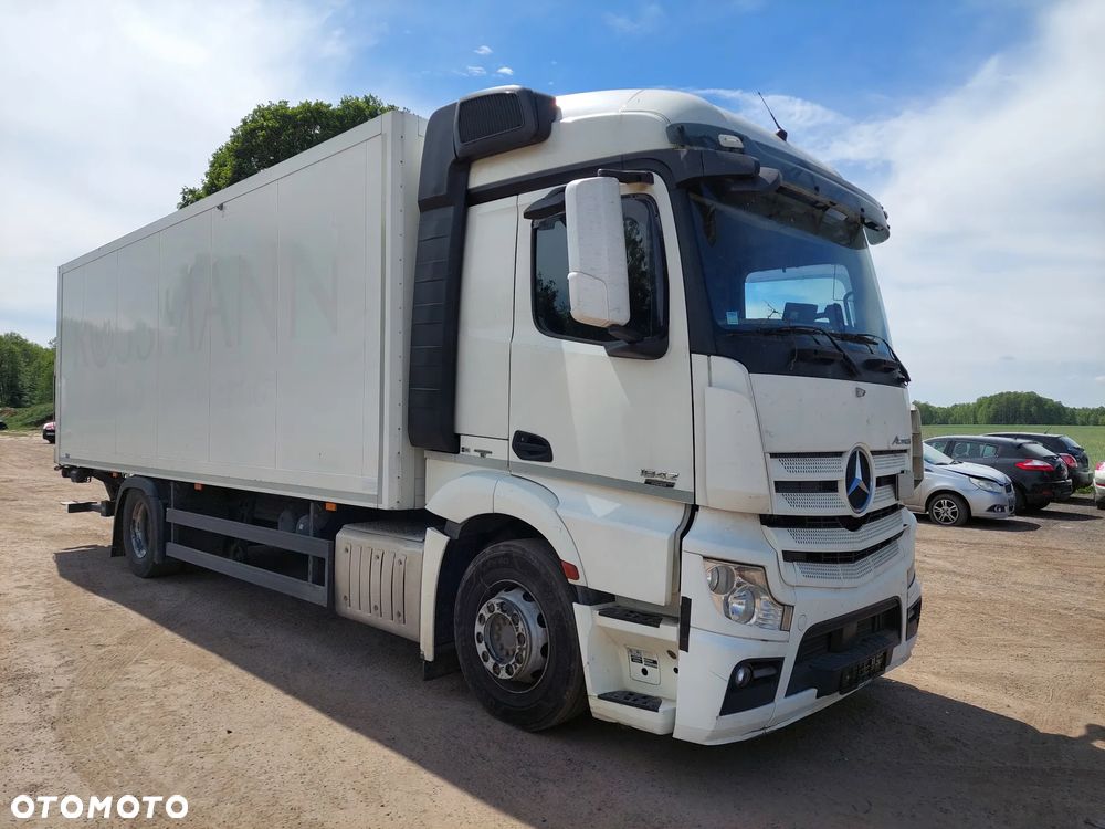 Mercedes-Benz ACTROS - 1