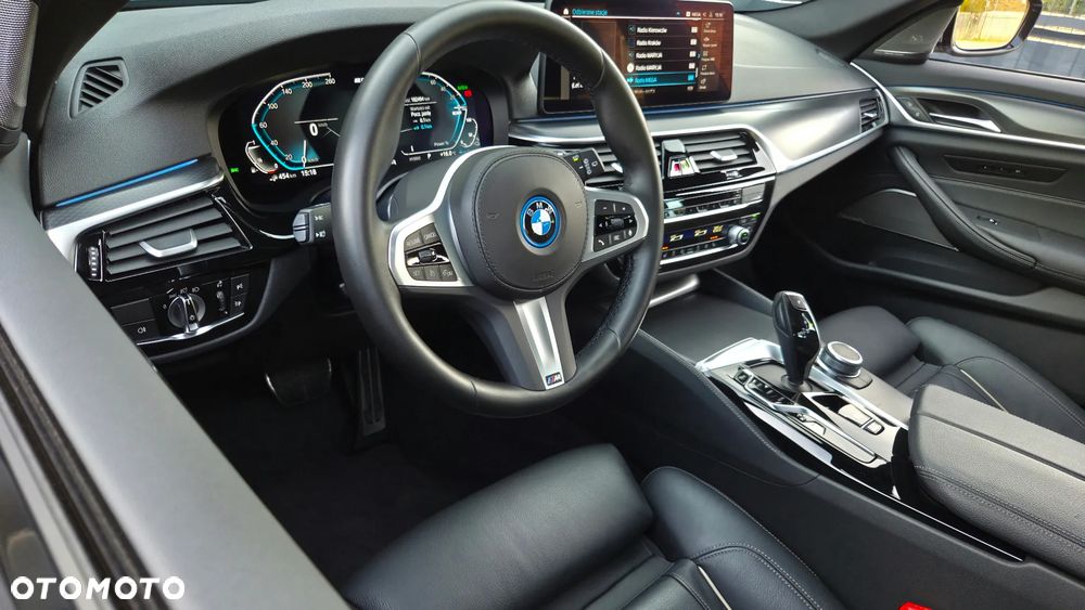 BMW Seria 5 520e M Sport sport - 22