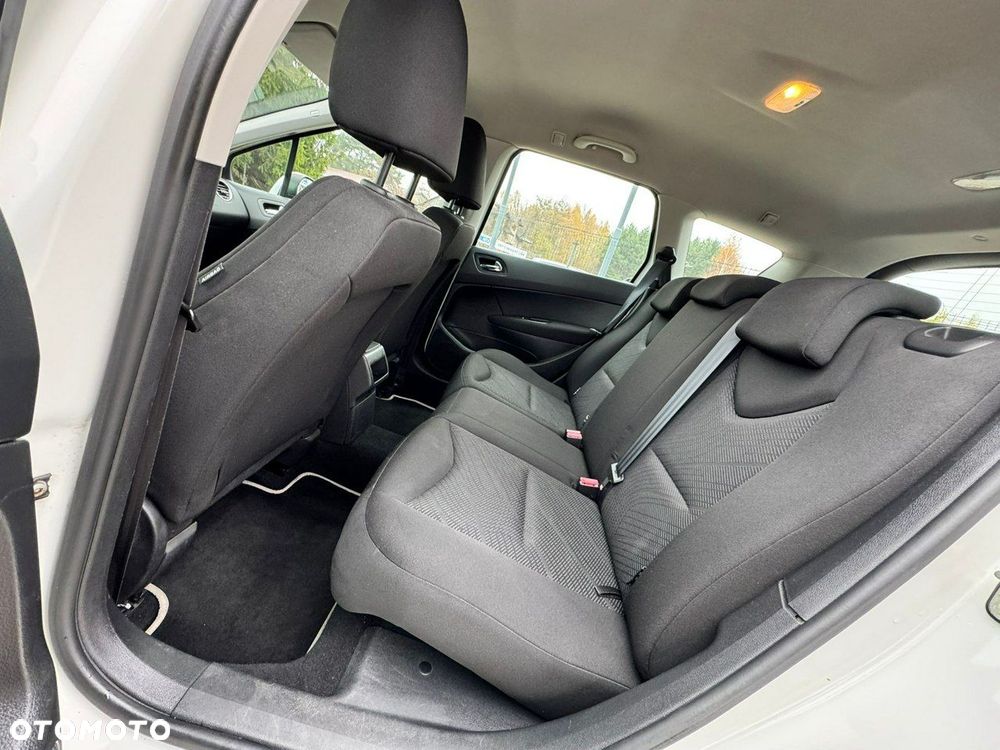 Peugeot 308 1.4 Trendy - 22