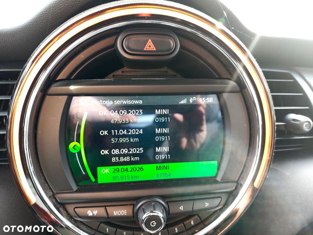 MINI Cooper Essential Trim - 31
