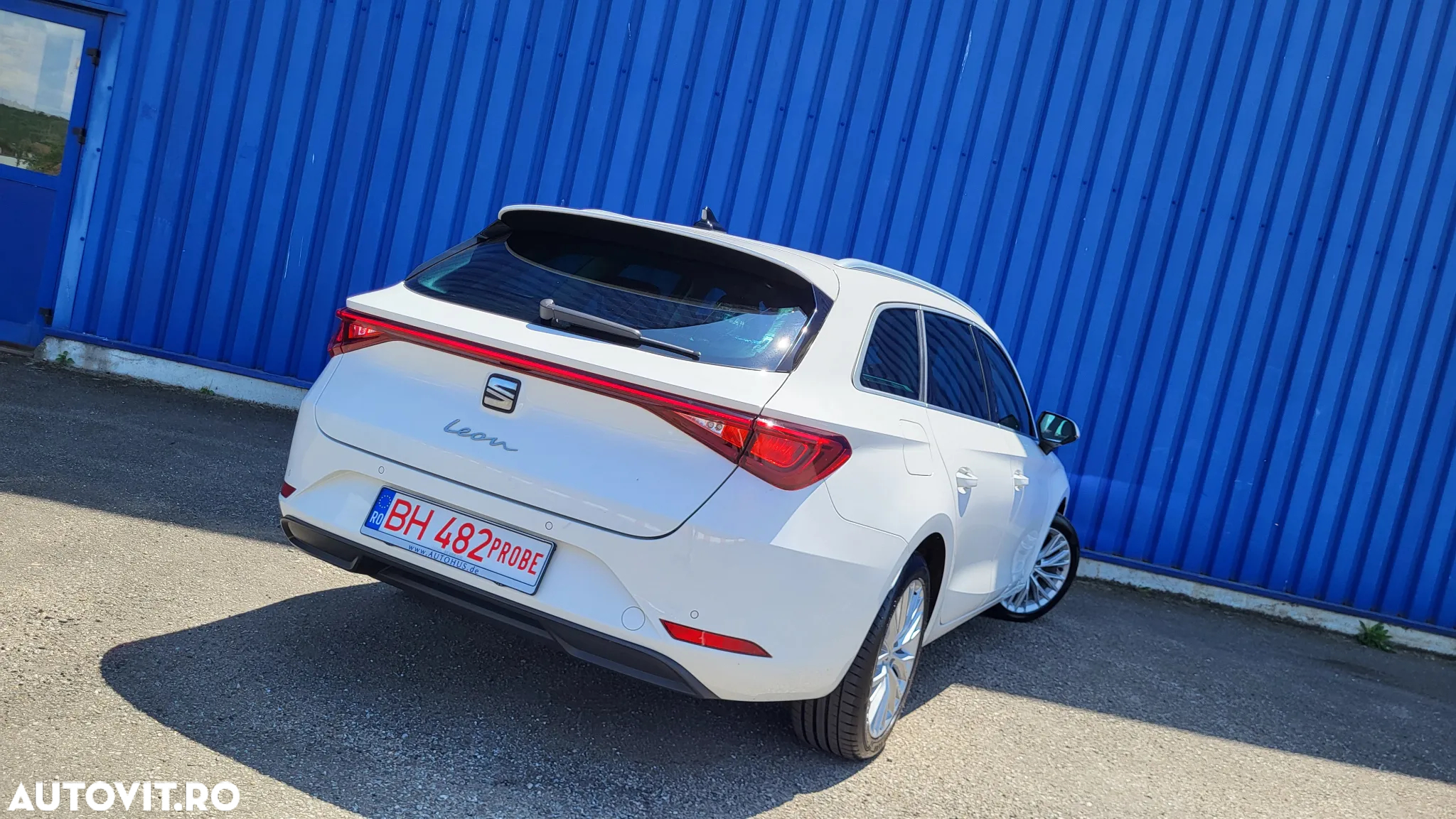 Seat Leon Sportstourer 2.0 TDI DSG Xcellence Plus - 9