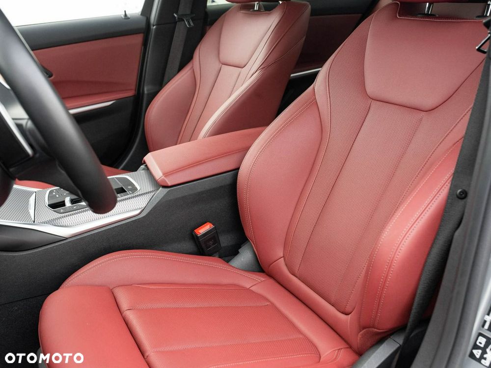 BMW Seria 3 M340i xDrive mHEV sport - 12