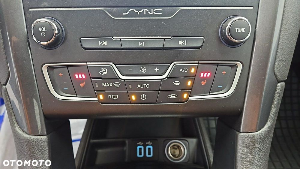 Ford Mondeo - 19