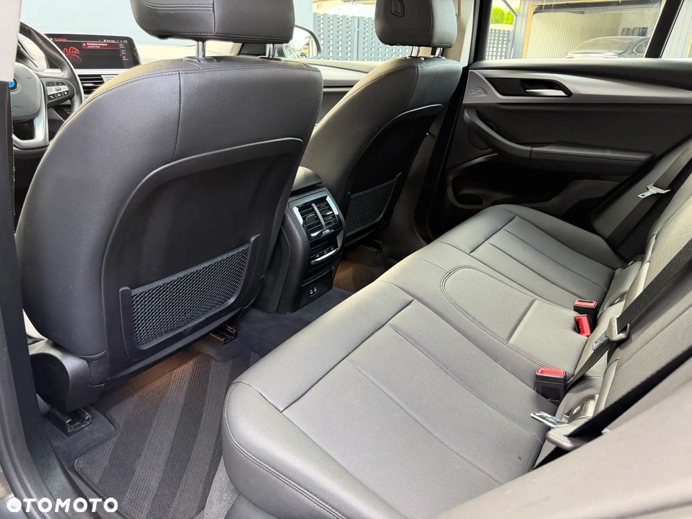 BMW X4 xDrive20i GPF sport - 30
