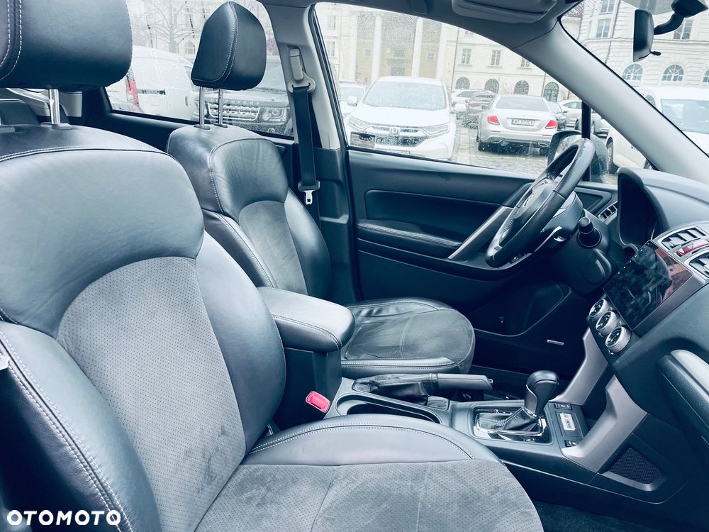 Subaru Forester 2.0 XT Platinum Lineartronic - 18