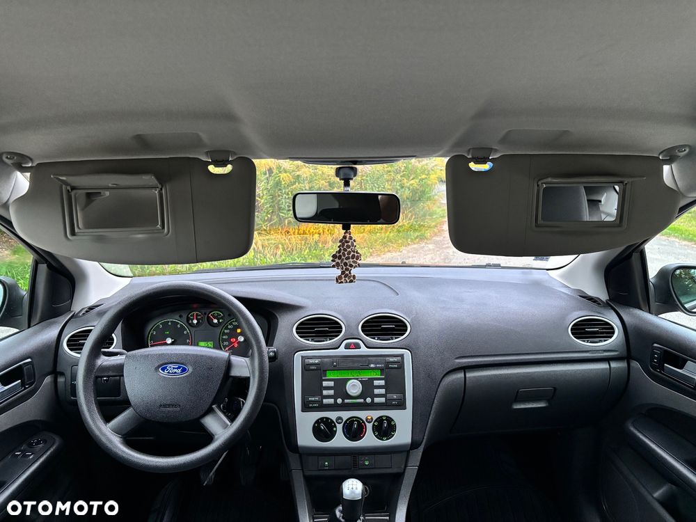 Ford Focus 1.4 16V Connection - 27