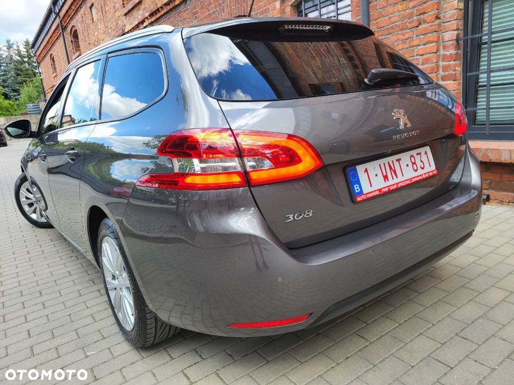 Peugeot 308 - 22