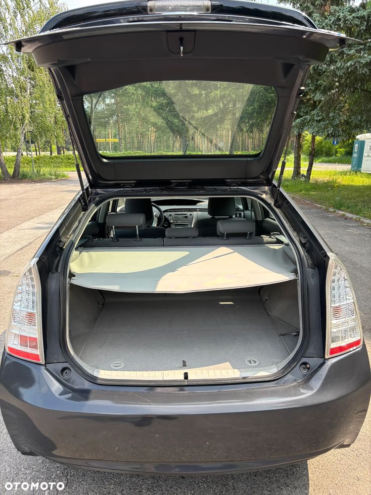 Toyota Prius 1.8 Hybrid Premium - 12