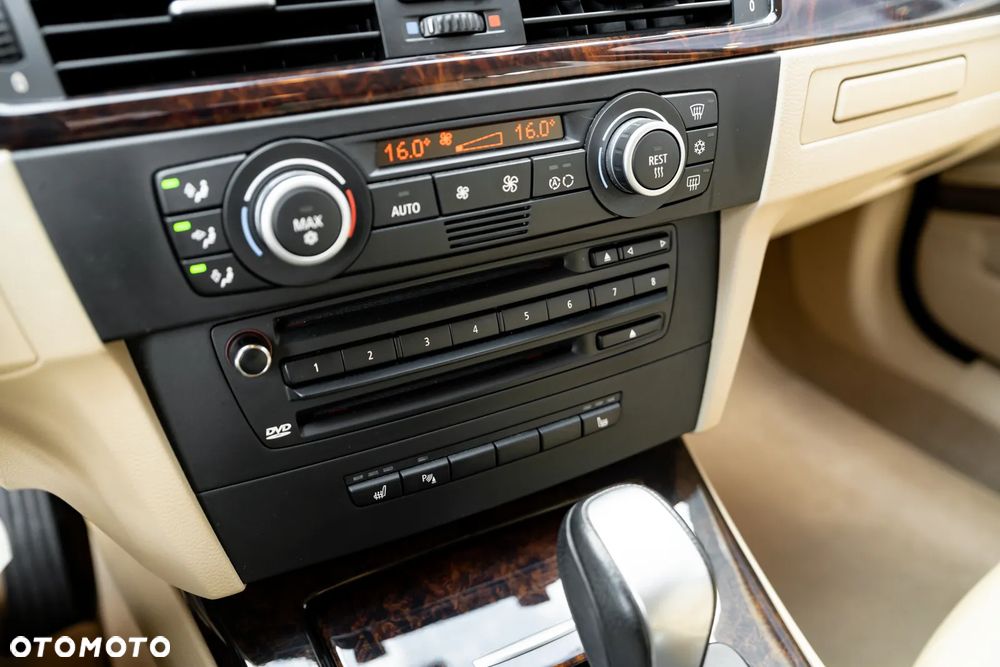BMW Seria 3 320i Edition Lifestyle - 31