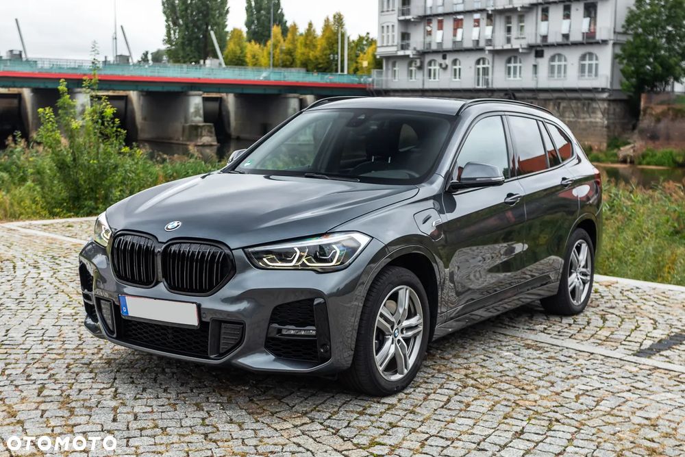 BMW X1 - 10
