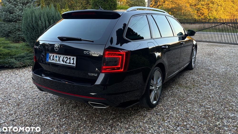 Skoda Octavia 2.0 TDI RS DSG - 6