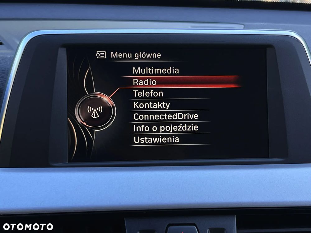 BMW X1 sDrive18d - 26