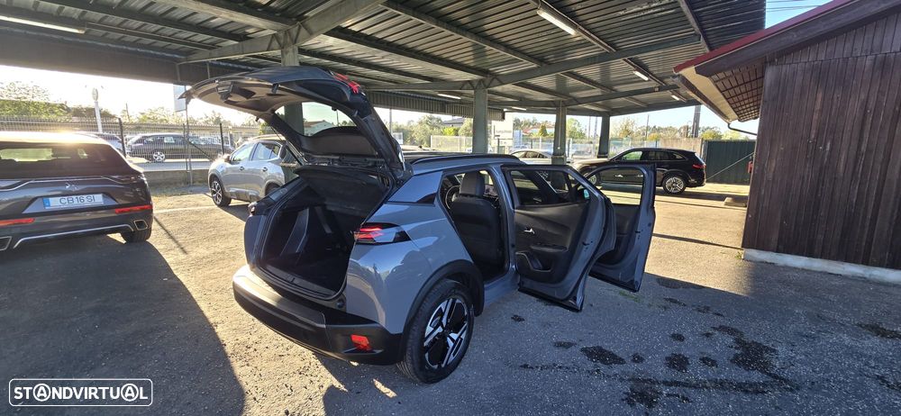 Peugeot e-2008 Allure - 35