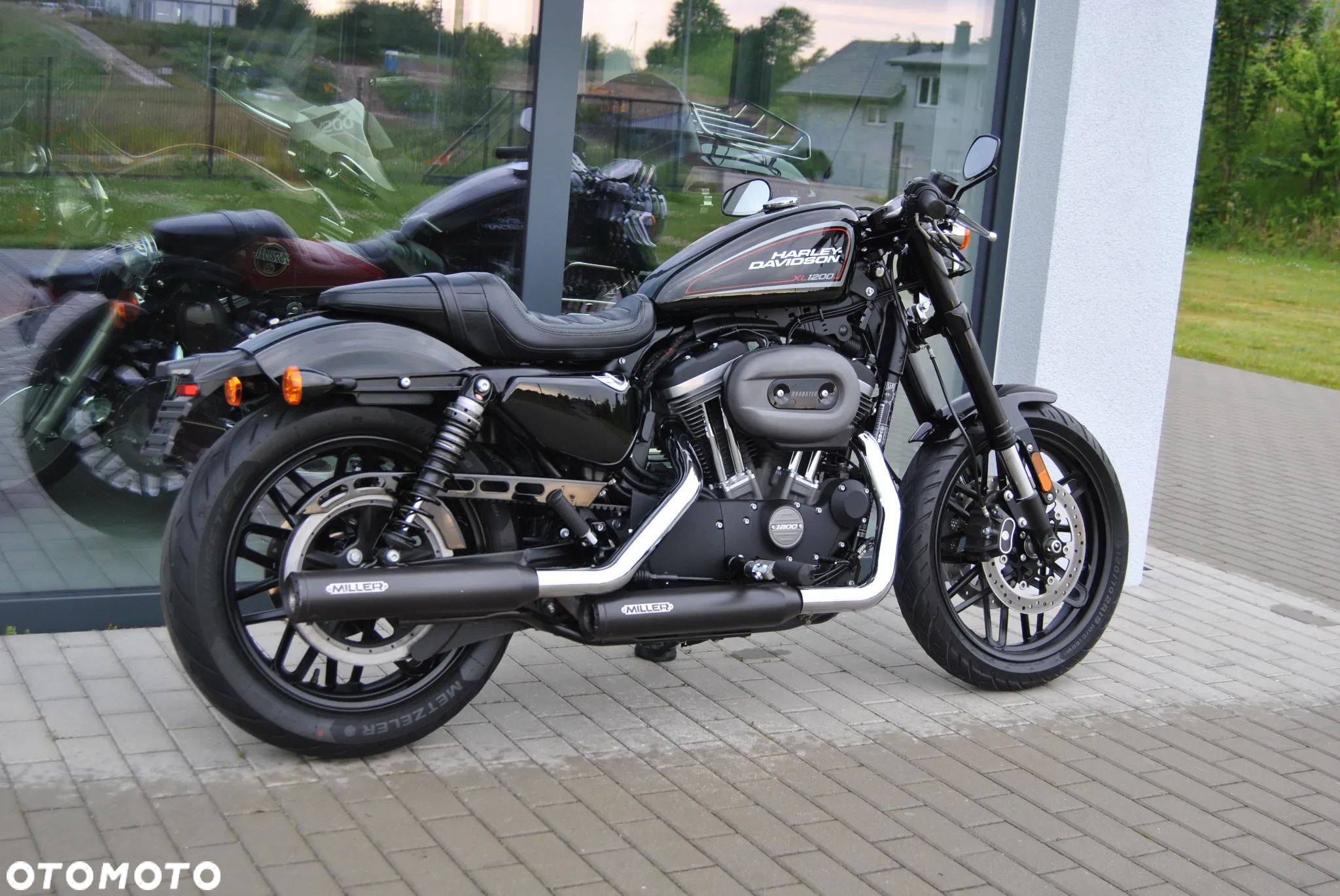 Harley-Davidson Sportster Roadster 1200R - 40
