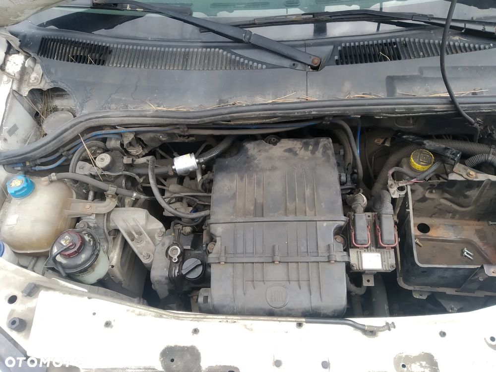 FIAT DOBLO I LIFT 04-10 1.4 8V - ZDERZAK PRZÓD PRZEDNI 249 - 31
