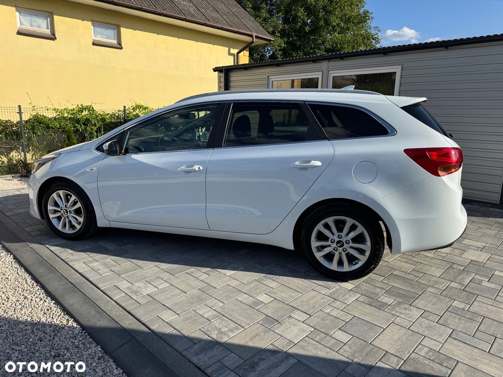 Kia Ceed 1.4 CVVT ISG Dream Team Edition - 10