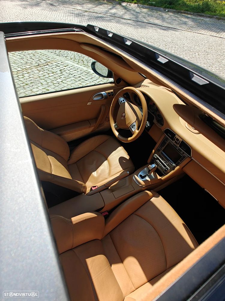 Porsche 911 (997) Carrera 4S PDK - 22